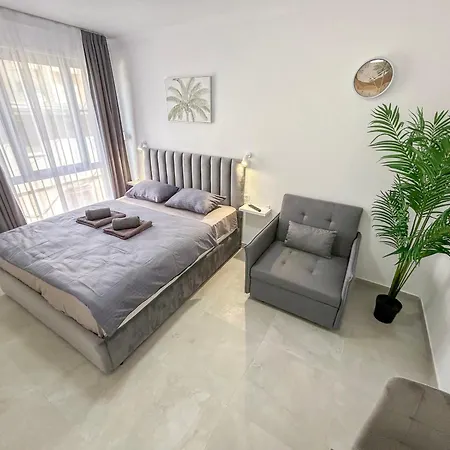 Azure Horizon Living Appartement