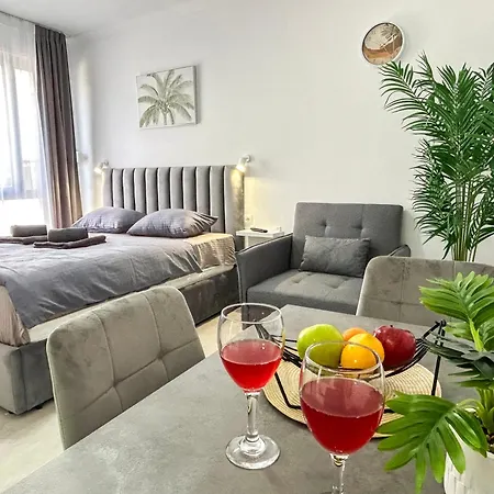 Azure Horizon Living Appartement